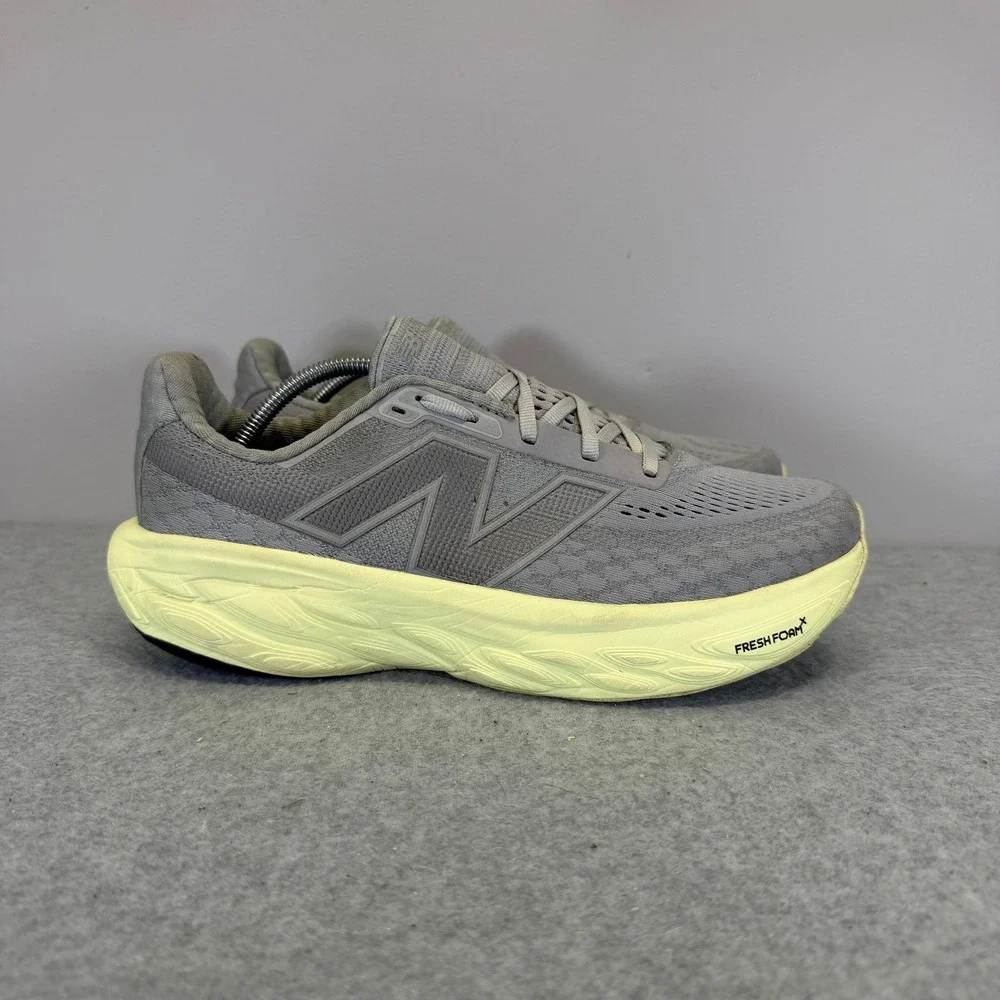 New Balance Fresh Foam X 1080v14 Grey Yellow Running Shoe Women Size 10 W1080R14